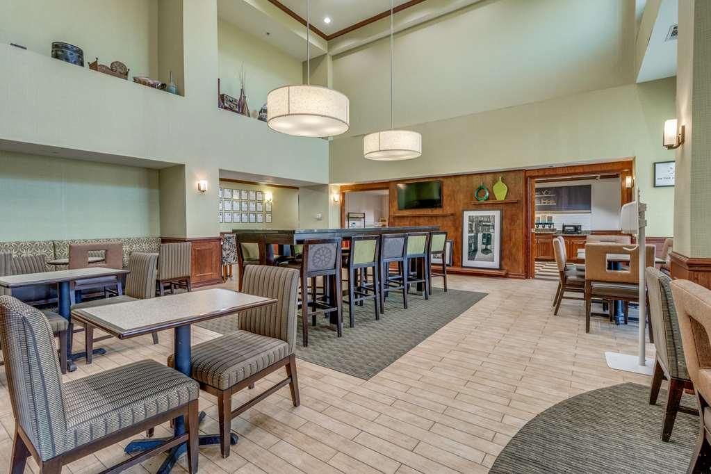 Hampton Inn & Suites Gainesville Restaurant foto