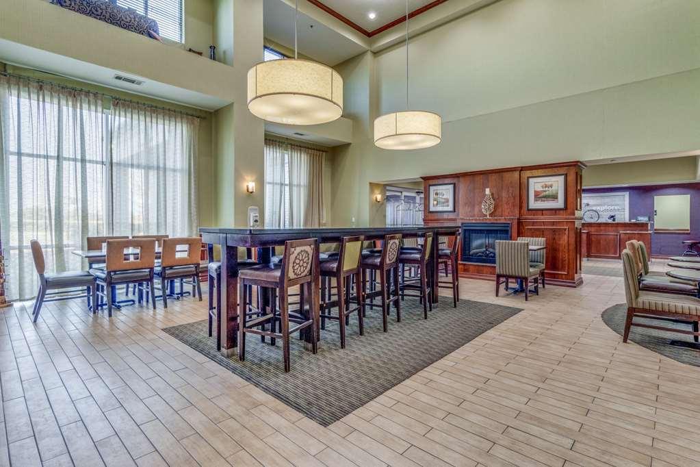 Hampton Inn & Suites Gainesville Restaurant foto